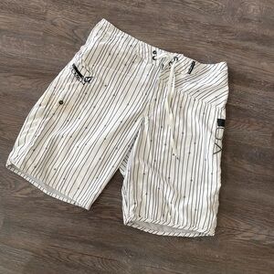 Men’s Volcom Boardshorts